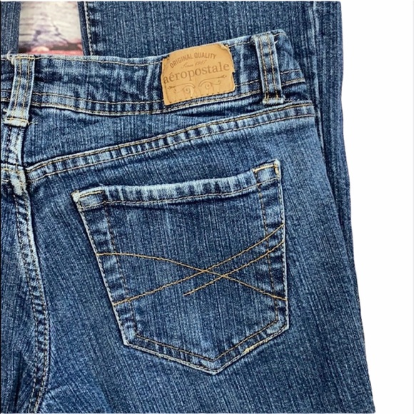 Aeropostale Chelsea Low Rise Medium Wash Bootcut Jeans - Picture 6 of 13